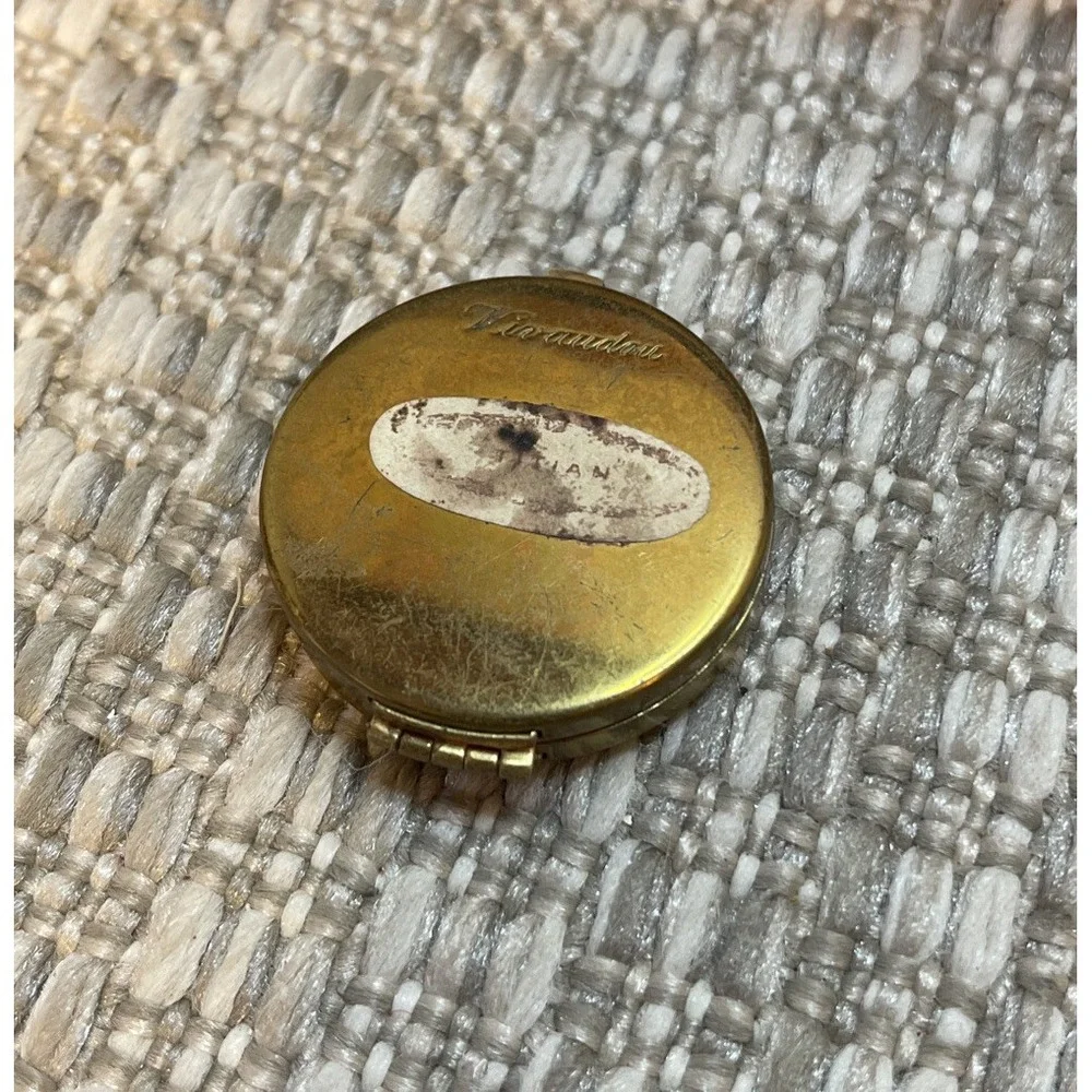 Vintage Vivaudou Rouge‎ Compact Brass Etched Refillable